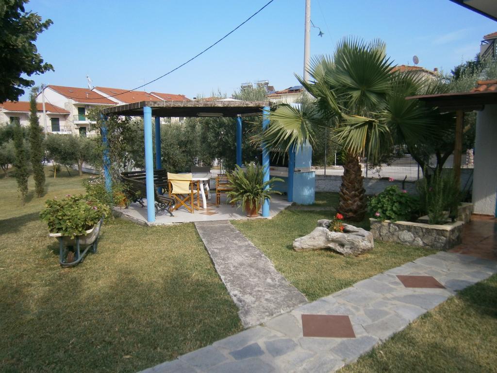 Kiparissis Apartments Kriopigi Exterior photo